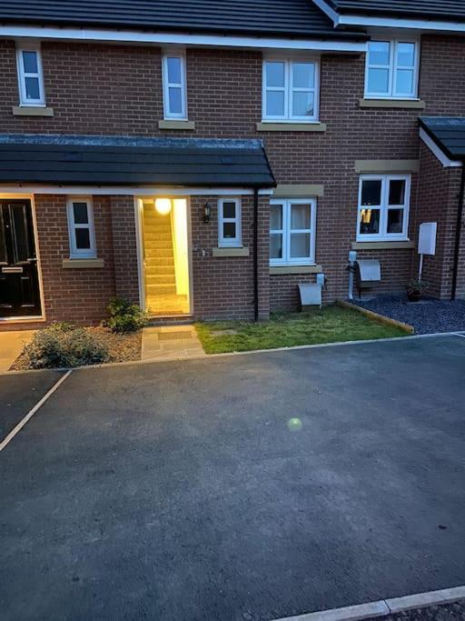 Modern 2 Bed Nestled In The Abergavenny Hillsヴィラ エクステリア 写真
